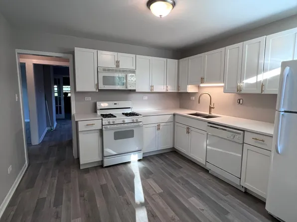 3648 N Laramie Ave #2, Chicago, IL 60641