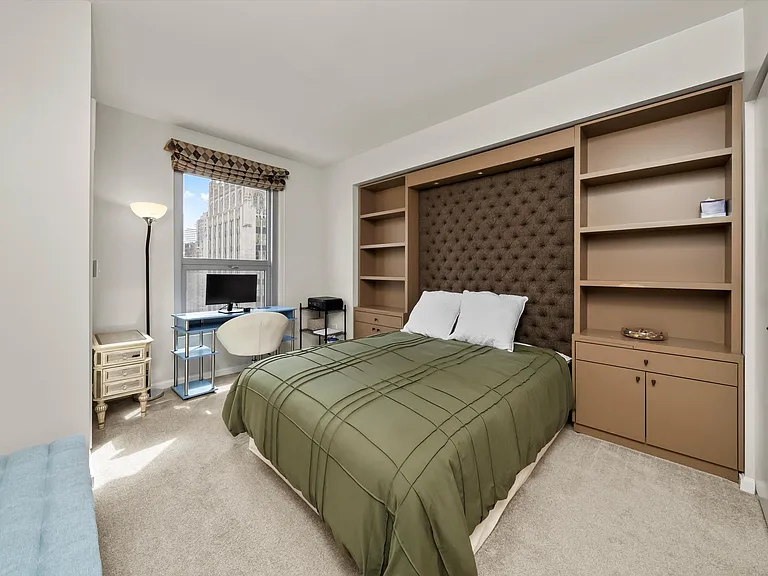 160 E Illinois St #2101 — Photo 12