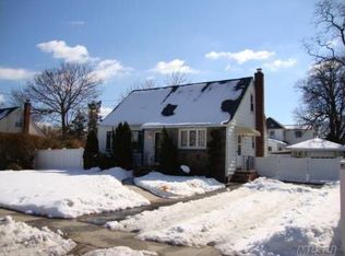 2650 Cedar Ln, Bellmore, NY 11710