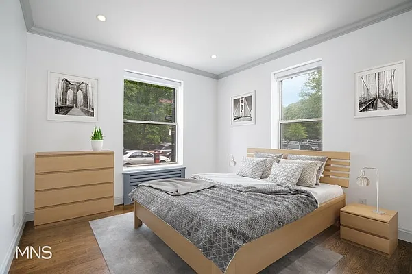 Rented by MNS Marketing | media 6