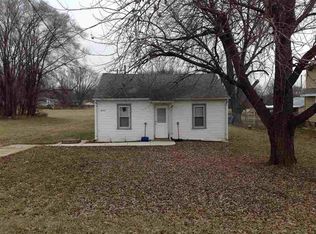 3135 Searles Ave, Rockford, IL 61101