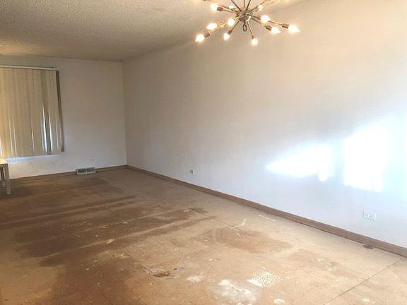5th image of 16544 Kimbark Ave