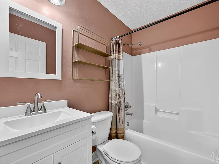 7117 Dale St — Photo 15