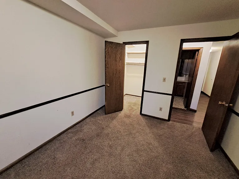 Apache Manor Apartments — Photo 56