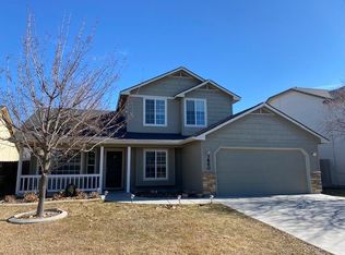 3860 N McKinley Park Ave, Meridian, ID 83646