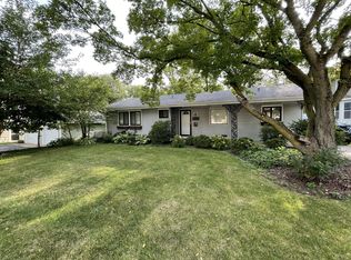 5310 Carpenter St, Downers Grove, IL 60515