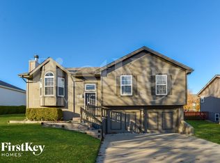 8810 NE 116th St, Kansas City, MO 64157