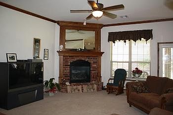 5th image of 10512 S Linn Ave