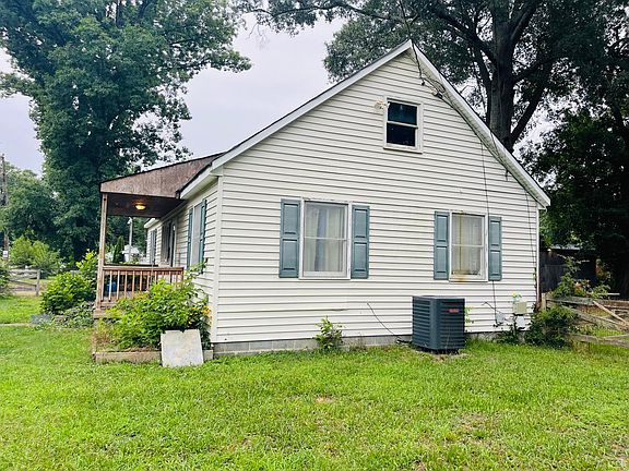 2nd image of 1 N Rose Ave