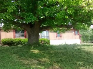 48 Walnut St S, Dexter, KY 42036