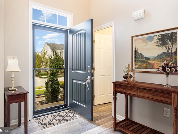 4th image of 203 Branch Brook Ct