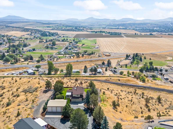 1788 NE Squire Dr, Madras, OR 97741