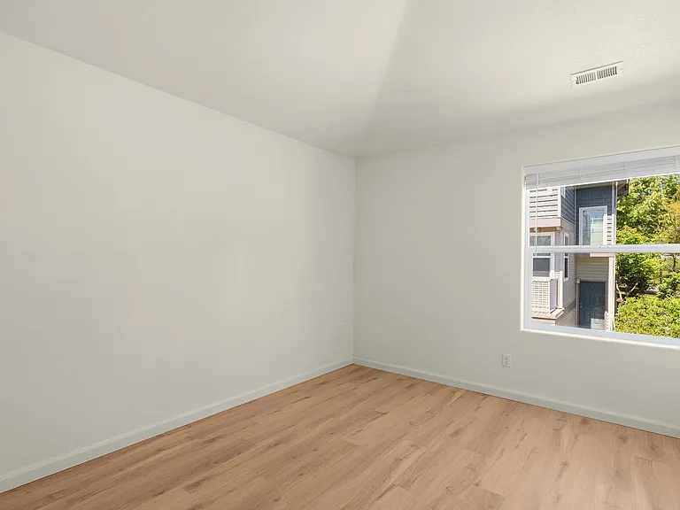 10373 NE Okanogan St — Photo 18