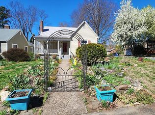 326 N Hawthorne Rd, Winston Salem, NC 27104