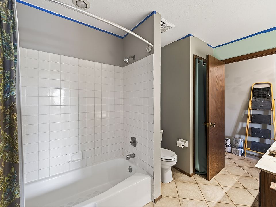 Upstairs Bath