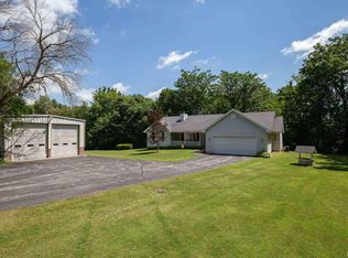 741 Hillcrest Rd, Milan, IL 61264