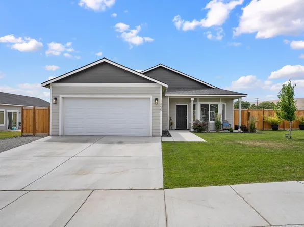 1295 Mary Ave, Benton City, WA 99320