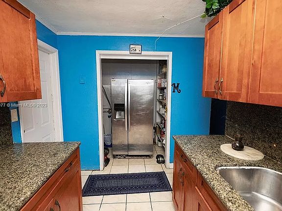 4th image of 1005 NW 133rd St #2