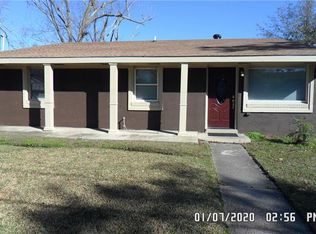4675 Lancelot Dr, New Orleans, LA 70127