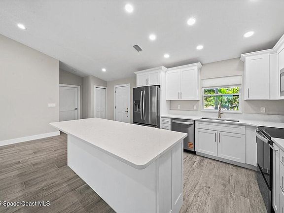5th image of 2060 Newfound Harbor Dr #2060