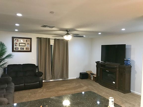 3rd image of 308 Las Palmas St
