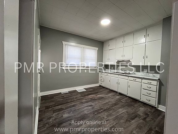 3rd image of 3818 Terrace Ave
