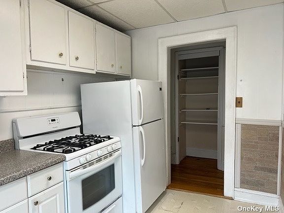 4th image of 50 The Cres APT A6