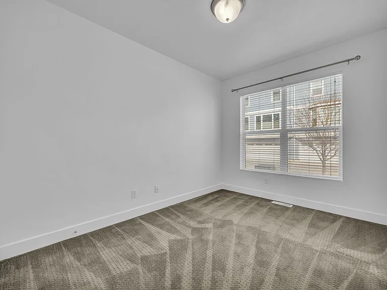 13696 S Glengarry Ln — Photo 14