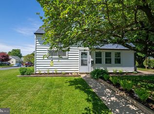 1002 Las Vegas Dr, Temple, PA 19560