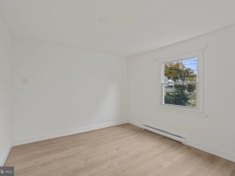 5 Burgess Ln — Photo 8