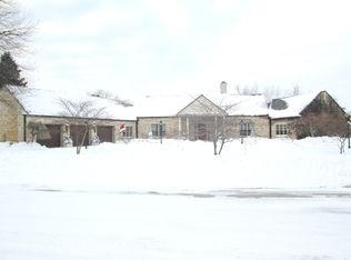 3177 Bay View Dr, Green Bay, WI 54311