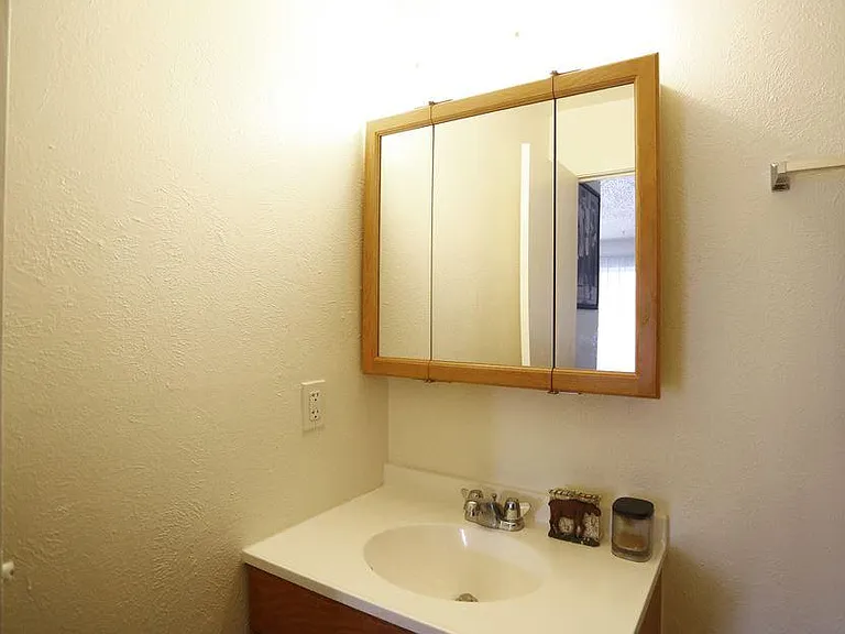 Flatirons Park Apartments — Photo 9