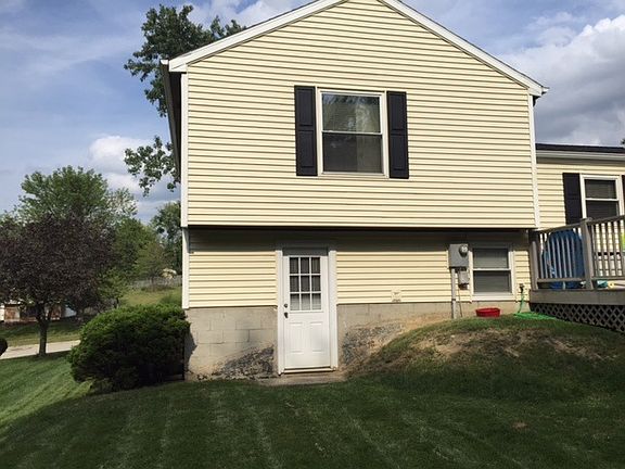 5th image of 2214 Manton Dr