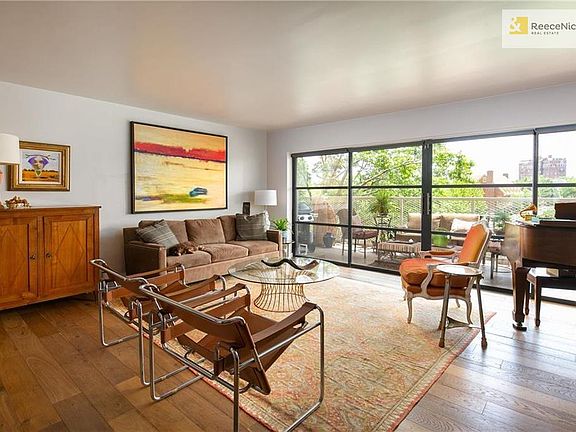 3rd image of 310 W 49th St APT 706