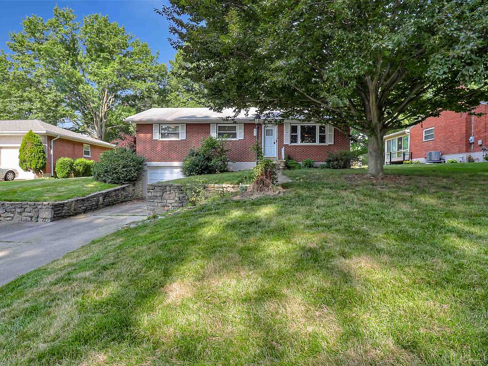 1st image of 820 Sunglow Dr