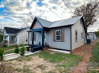 408 Spruce St SW, Lenoir, NC 28645