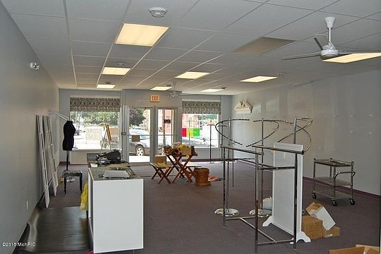 5th image of 403 N Lincoln Ave