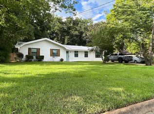 2306 Kristie Lea Dr, Dothan, AL 36303