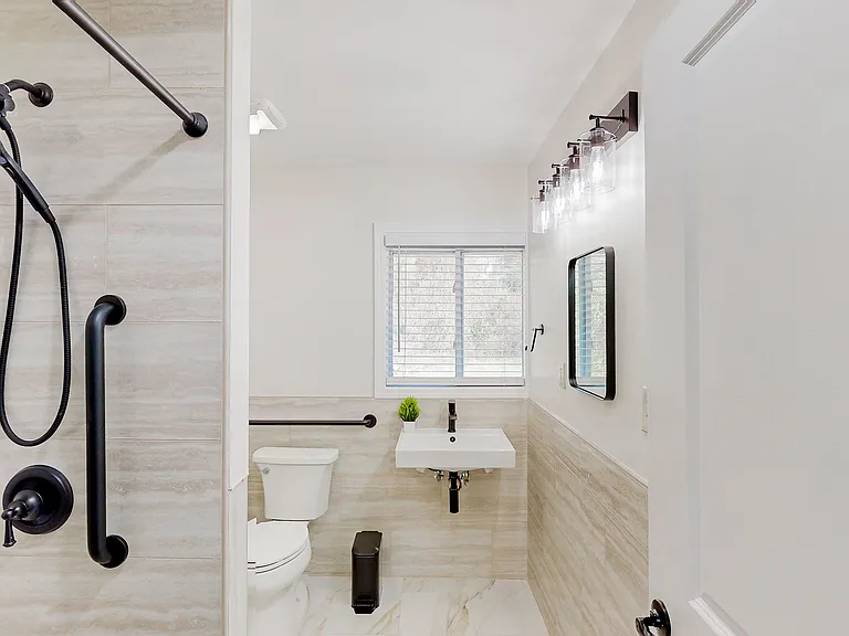 Bathroom 2