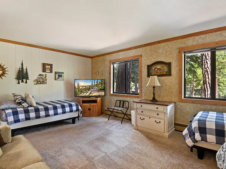 5634 Uplands Rd — Photo 18