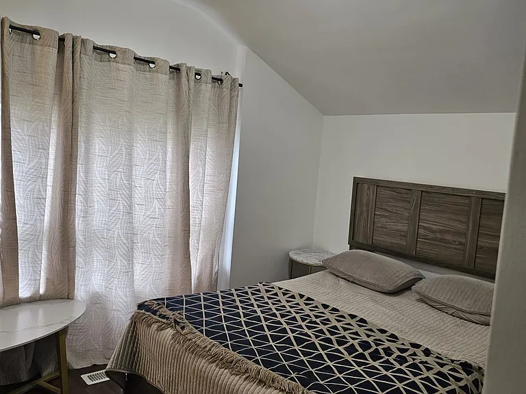 3242 Lawrence Ave E — Photo 20