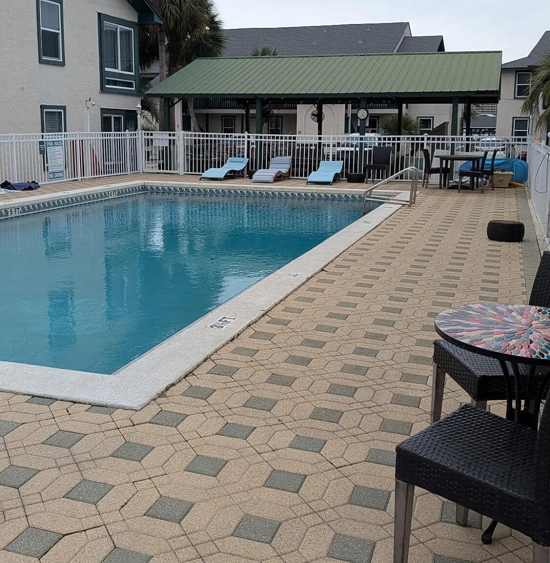2 bed, 1060 sqft, $1,850 — Photo 2