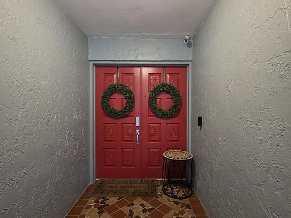 4th image of 2044 Deltona Blvd