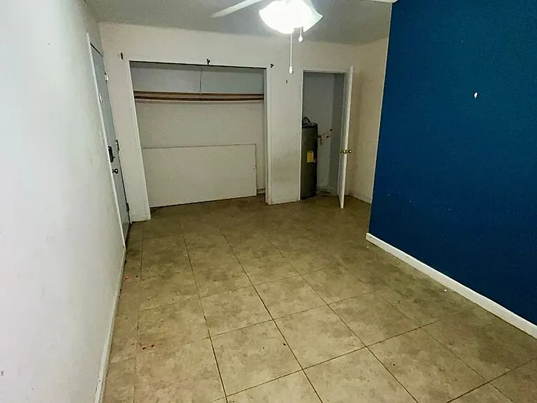1621 Jefferson St — Photo 4