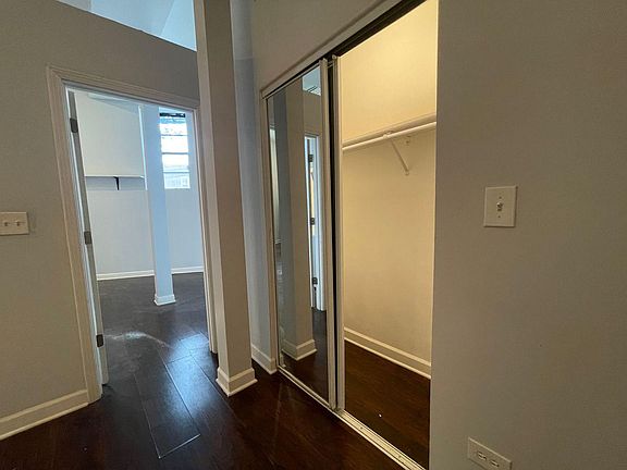 5th image of 2411 S Hoyne Ave #101