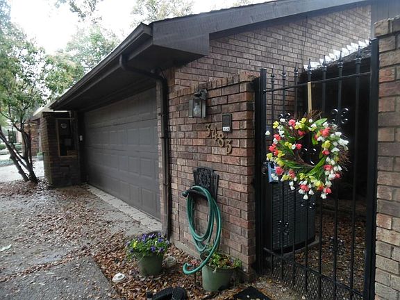 2nd image of 3483 Courtyard Cir