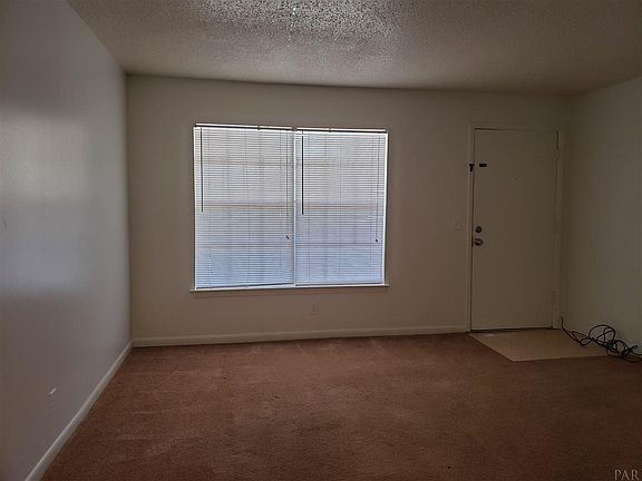 3rd image of 222 W Belmont St APT 206