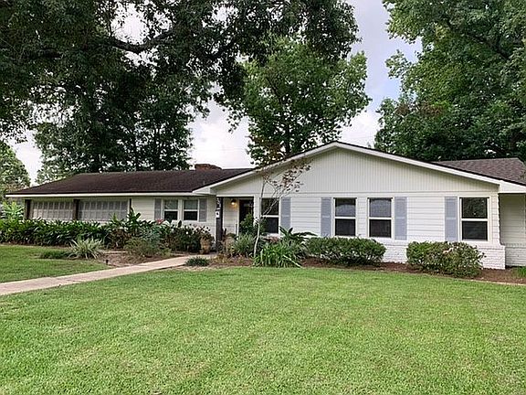 2nd image of 301 Karen Dr