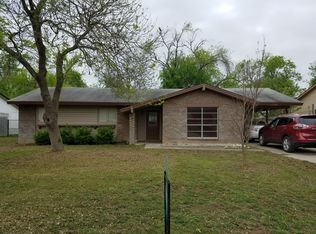 305 Studer Cres, Uvalde, TX 78801