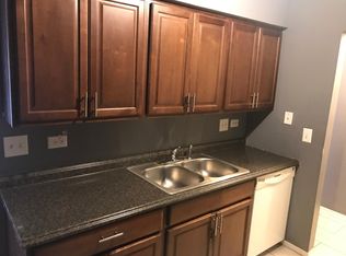 1037 Buccaneer Dr APT 3, Schaumburg, IL 60173